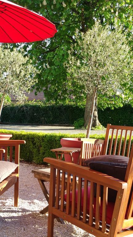 Le Vinois Hotel Caillac Exterior photo